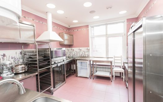 Продам студию Кондитерскую в центре Новосибирска