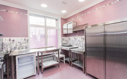 Продам студию Кондитерскую в центре Новосибирска