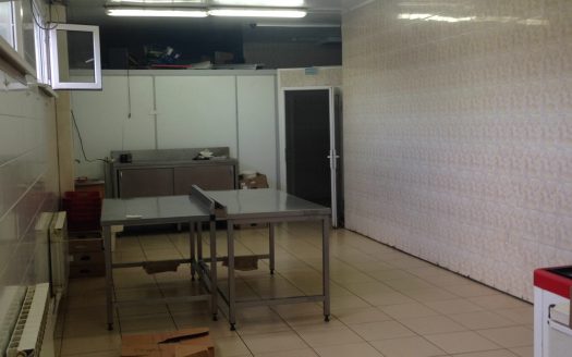 17 магазинов и цех переработки мяса г. Шахты