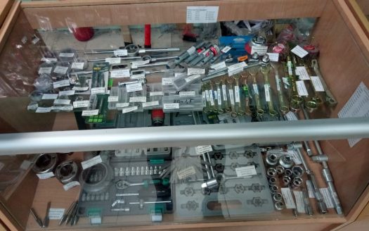 Магазин крепежа и инструмента